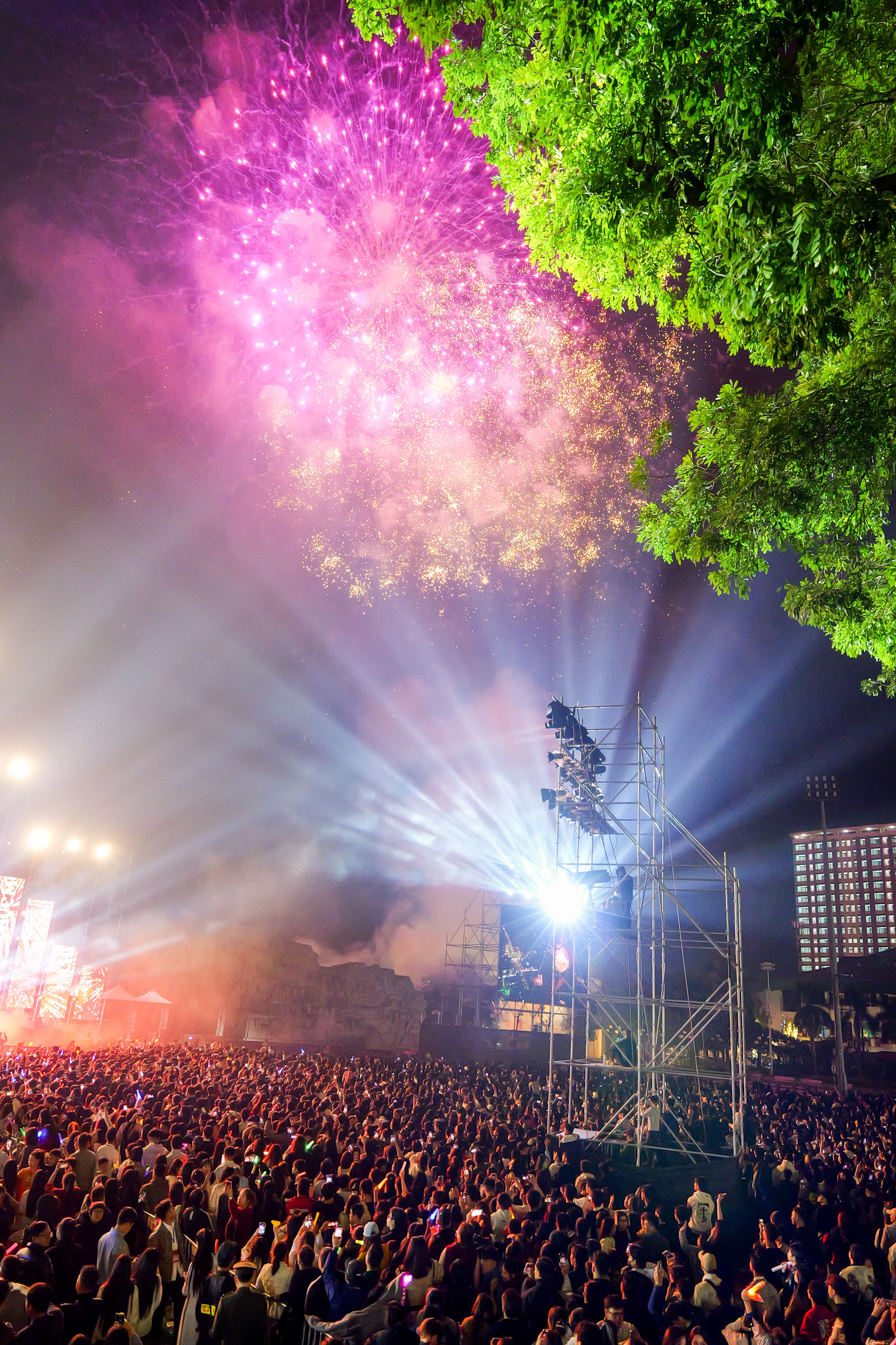 M&atilde;n nh&atilde;n chương tr&igrave;nh ch&agrave;o năm  mới 2026 "Th&aacute;i Nguy&ecirc;n bừng s&aacute;ng" - Ảnh 13.