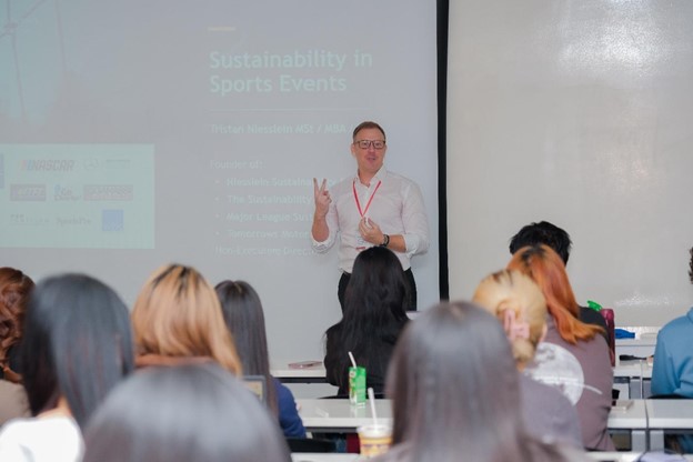 Tổ chức sự kiện thể thao bền vững v&agrave; cơ hội mới cho Việt Nam tr&ecirc;n bản đồ quốc tế - Ảnh 2.