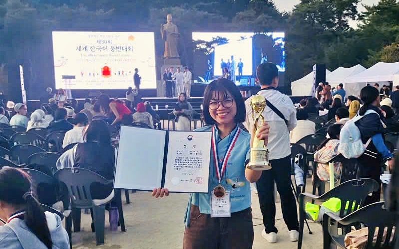 Sinh vi&ecirc;n Trường Đại học Lạc Hồng khẳng định năng lực tiếng H&agrave;n qua s&acirc;n chơi h&ugrave;ng biện quốc tế - Ảnh 1.