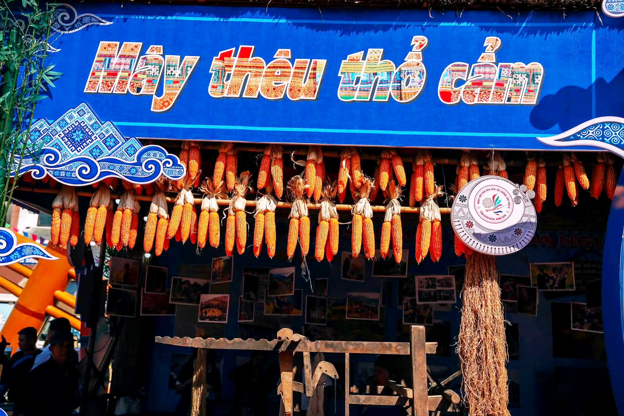 Đặc sắc kh&ocirc;ng gian văn h&oacute;a M&ocirc;ng L&agrave;o Cai tại Ng&agrave;y hội Văn h&oacute;a d&acirc;n tộc M&ocirc;ng to&agrave;n quốc - Ảnh 5.