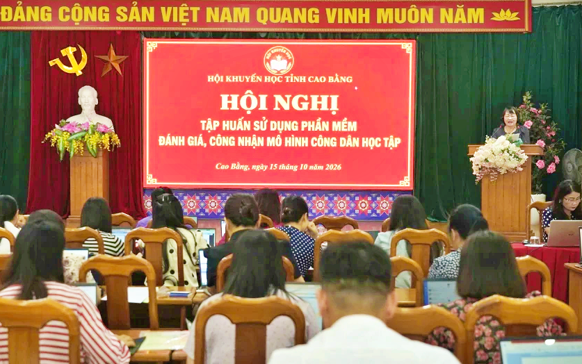 Hội Khuyến học Cao Bằng n&acirc;ng cao năng lực số cho 120 c&aacute;n bộ cơ sở - Ảnh 1.