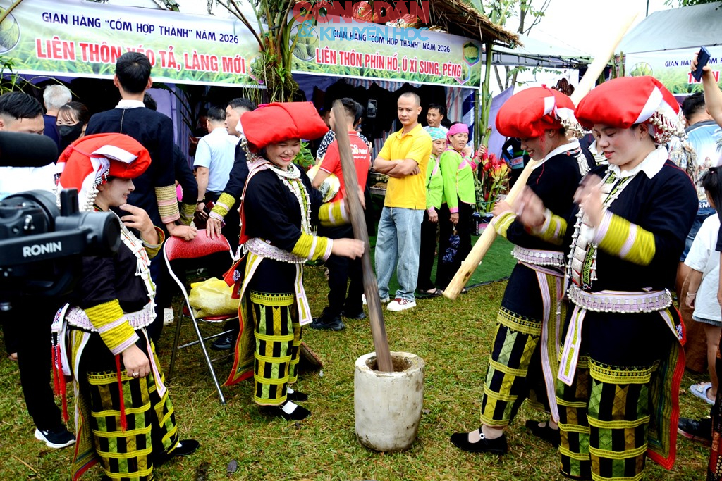 Bay xa hương cốm vùng cao Hợp Thành - Ảnh 8.