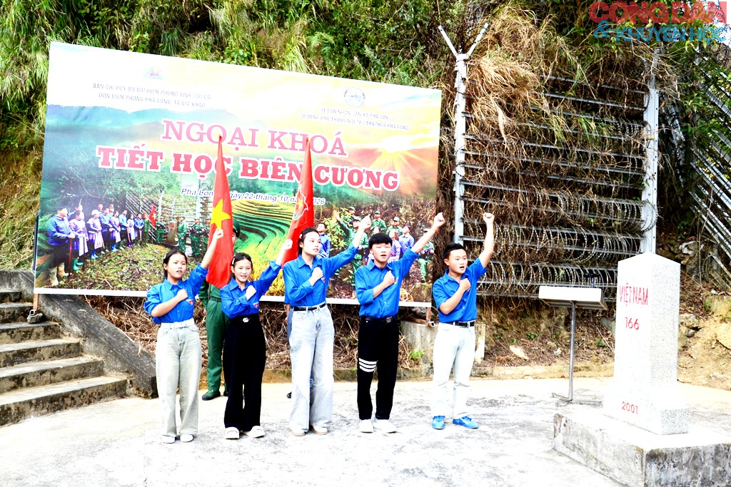 Đồn biên phòng Pha Long và Tả Gia Khâu kết nghĩa với Trường phổ thông nội trú TH và THCS Pha Long - Ảnh 8.