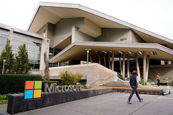 Đề nghị 60.000 nhân viên nghỉ việc, Microsoft muốn điều gì? - Ảnh 1.