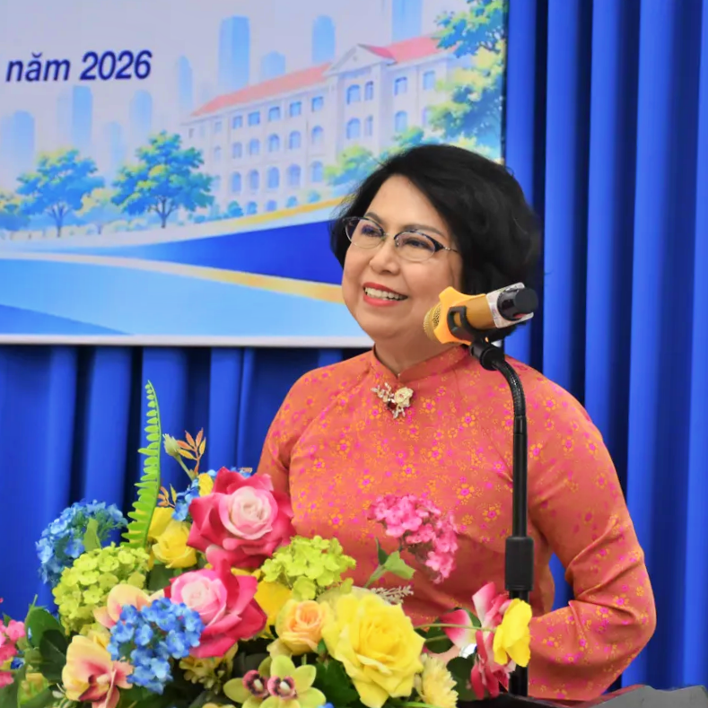 Hội Khuyến học Thành phố Hồ Chí Minh trao 372 suất học bổng cho học cho học sinh, sinh viên vượt khó - Ảnh 3.