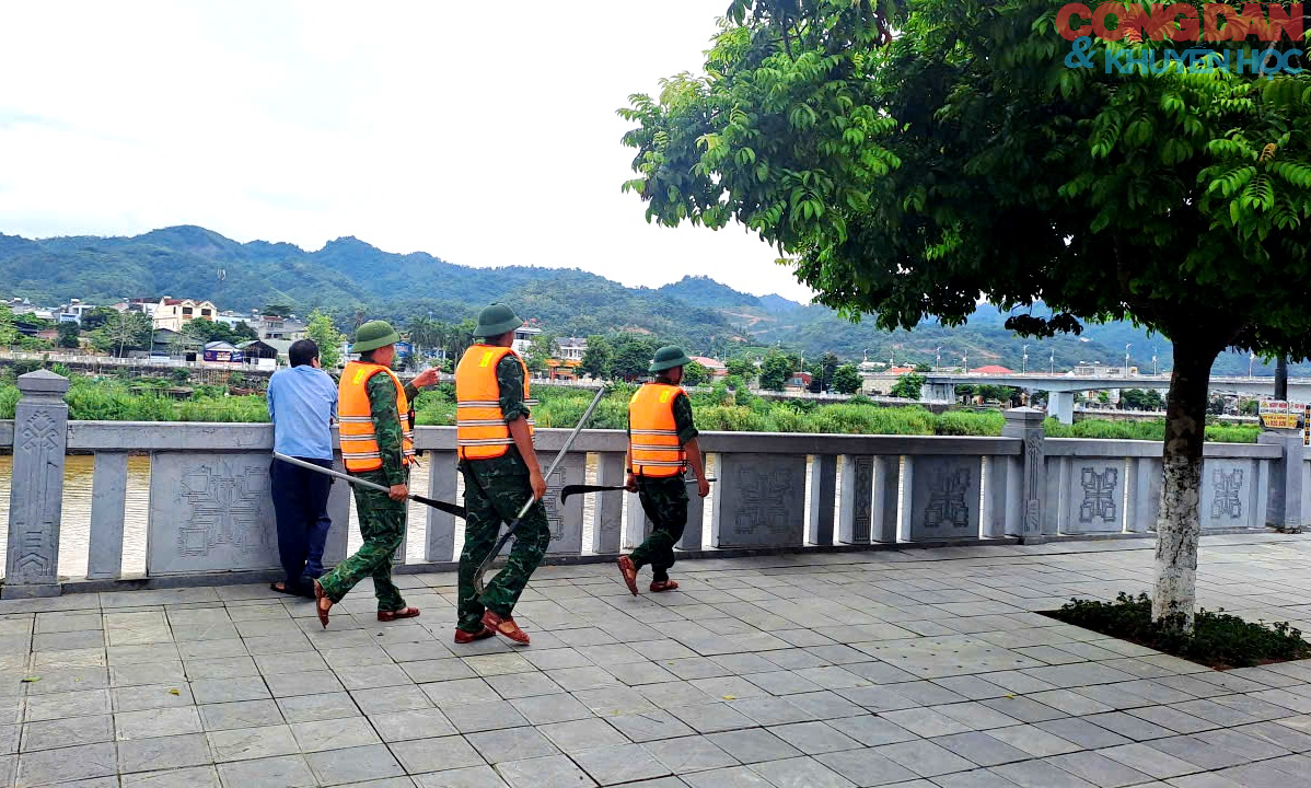 T&igrave;m thấy thi thể kiểm l&acirc;m vi&ecirc;n mất t&iacute;ch khi l&agrave;m nhiệm vụ bị ch&igrave;m thuyền tr&ecirc;n s&ocirc;ng Hồng - Ảnh 2.
