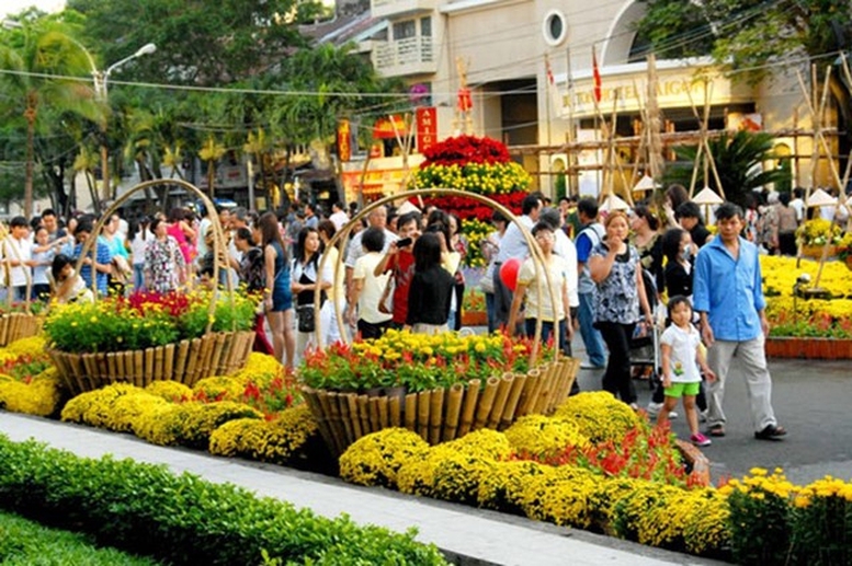 Tết kh&ocirc;ng để thiếu h&agrave;ng, chậm lương, &aacute;ch tắc thủ tục - Ảnh 1.