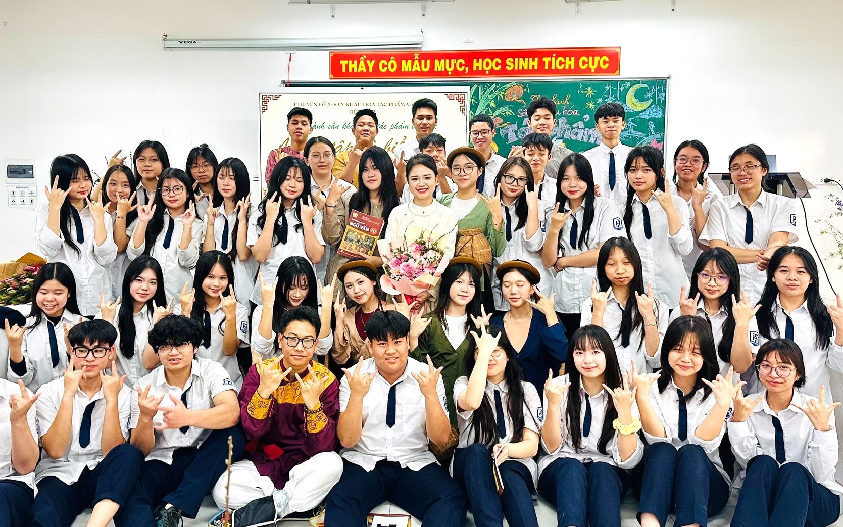 C&oacute; n&ecirc;n tổ chức khảo s&aacute;t học sinh đại tr&agrave; ở bậc phổ th&ocirc;ng? - Ảnh 2.