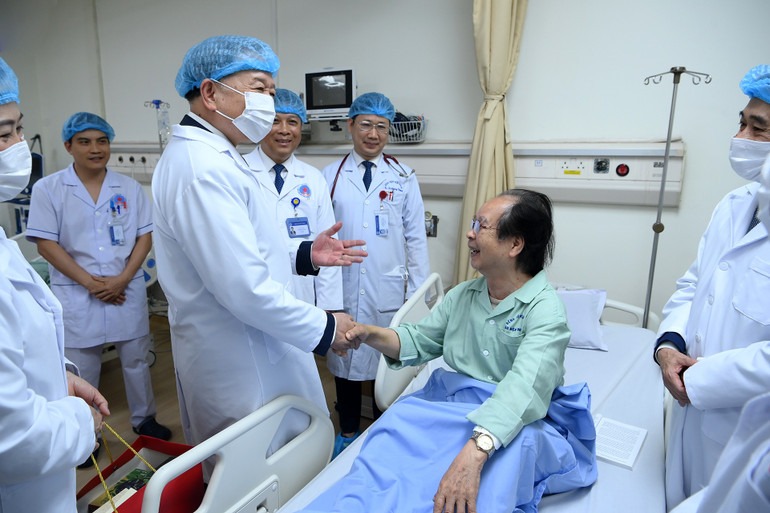 Phát biểu của Tổng Bí thư Tô Lâm tại Bệnh viện Hữu Nghị nhân kỷ niệm Ngày Thầy thuốc Việt Nam - Ảnh 2.