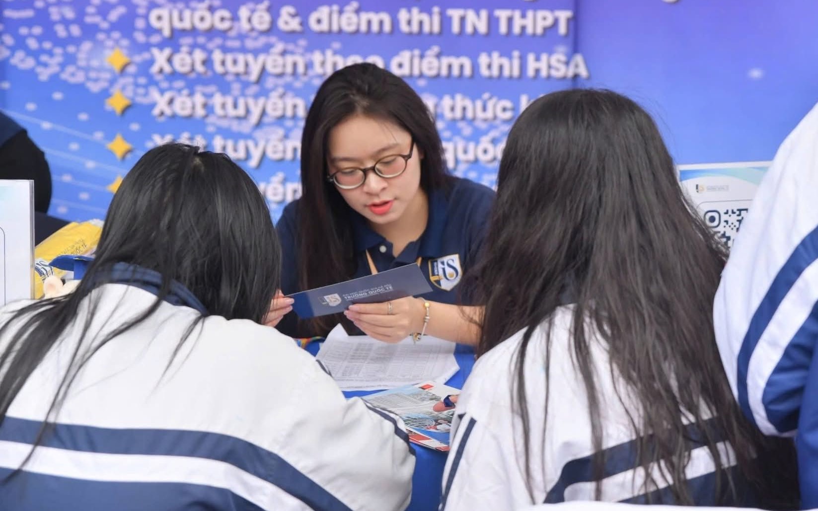 Những ch&iacute;nh s&aacute;ch gi&aacute;o dục c&oacute; hiệu lực từ th&aacute;ng 4/2026 - Ảnh 2.