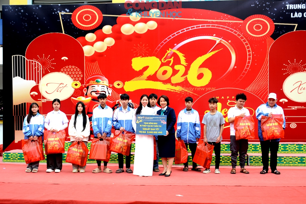 &ldquo;Xu&acirc;n y&ecirc;u thương - Tết sum vầy&rdquo; ở Trung t&acirc;m gi&aacute;o dục nghề nghiệp -  Gi&aacute;o dục thường xuy&ecirc;n L&agrave;o Cai - Cam Đường - Ảnh 1.