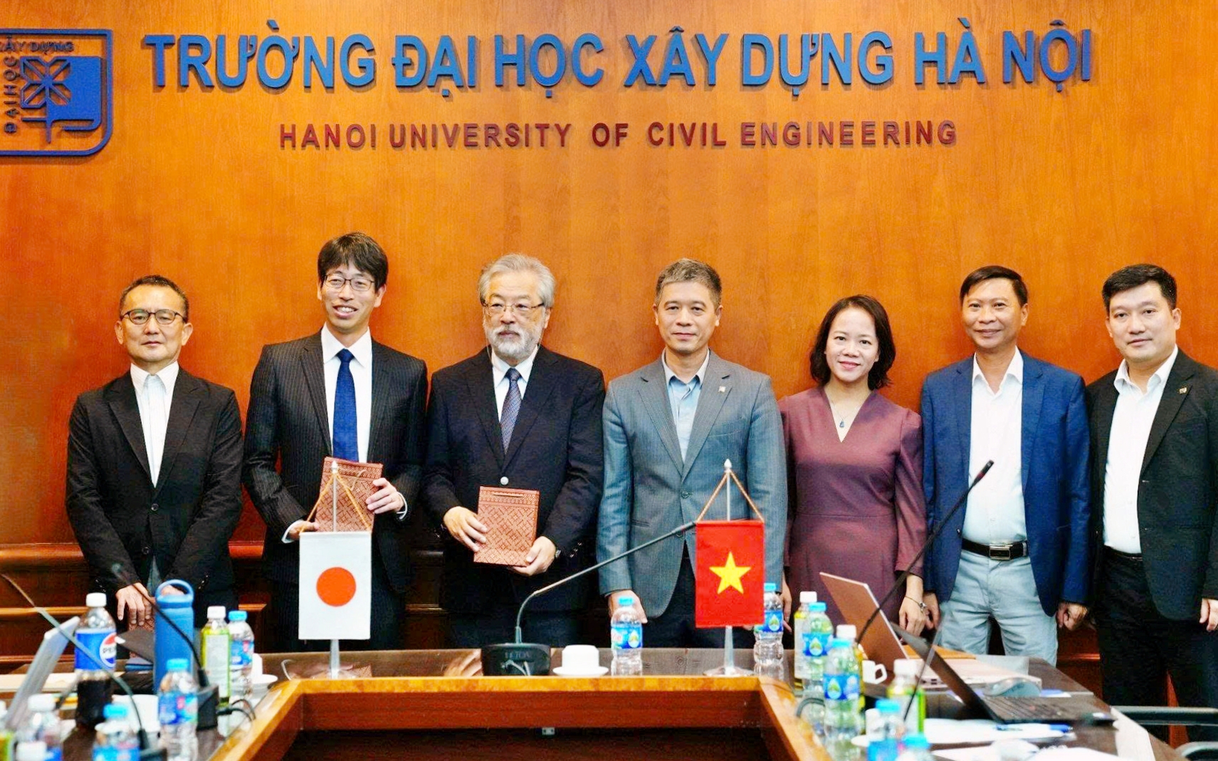 GS.TS Trần Thị Việt Nga: Nh&agrave; khoa học truyền cảm hứng t&igrave;nh y&ecirc;u &ldquo;nước&rdquo; - Ảnh 3.