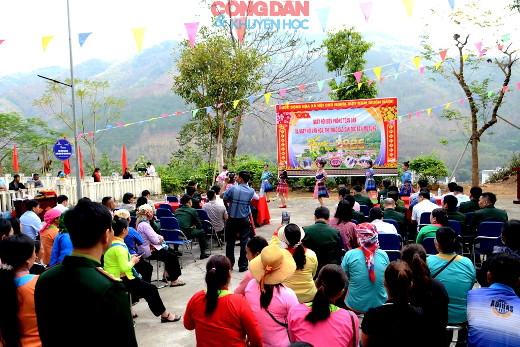 Rộn ràng ngày hội “Biên phòng toàn dân” ở Lũng Pô, nơi con sông Hồng chảy vào đất Việt - Ảnh 8.