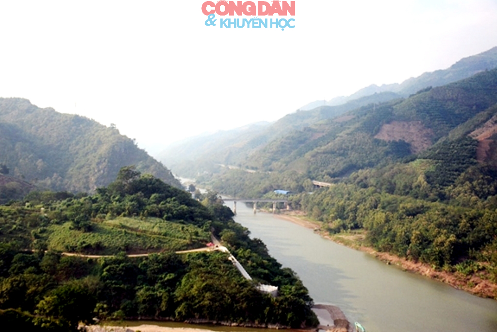 Rộn ràng ngày hội “Biên phòng toàn dân” ở Lũng Pô, nơi con sông Hồng chảy vào đất Việt - Ảnh 14.