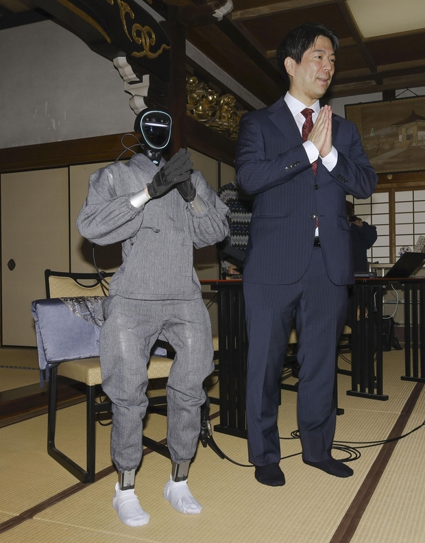 &ldquo;Nh&agrave; sư robot&rdquo; trong ch&ugrave;a Nhật Bản: Khi c&ocirc;ng nghệ bước v&agrave;o kh&ocirc;ng gian t&acirc;m linh - Ảnh 3.