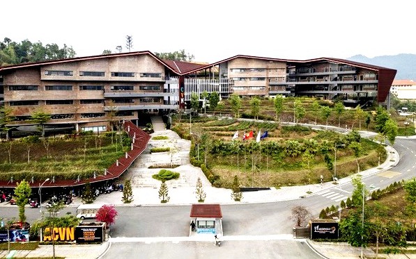 Khởi c&ocirc;ng đồng loạt 121 trường nội tr&uacute; li&ecirc;n cấp tại c&aacute;c x&atilde; bi&ecirc;n giới đất liền - Ảnh 2.