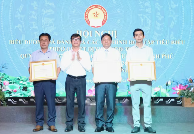 Hội Khuyến học Khánh Hòa biểu dương các mô hình học tập tiêu biểu giai đoạn 2021-2026 - Ảnh 2.