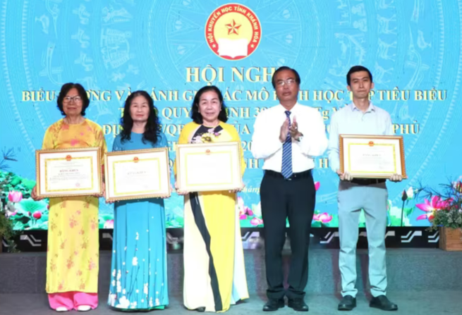 Hội Khuyến học Khánh Hòa biểu dương các mô hình học tập tiêu biểu giai đoạn 2021-2026 - Ảnh 1.