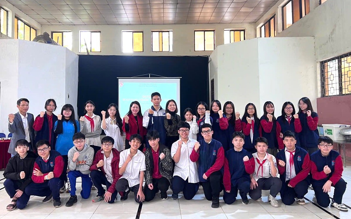 Nguyện vọng v&agrave;o lớp 10: "Chọn đường" hay "chạy đua" - Ảnh 2.