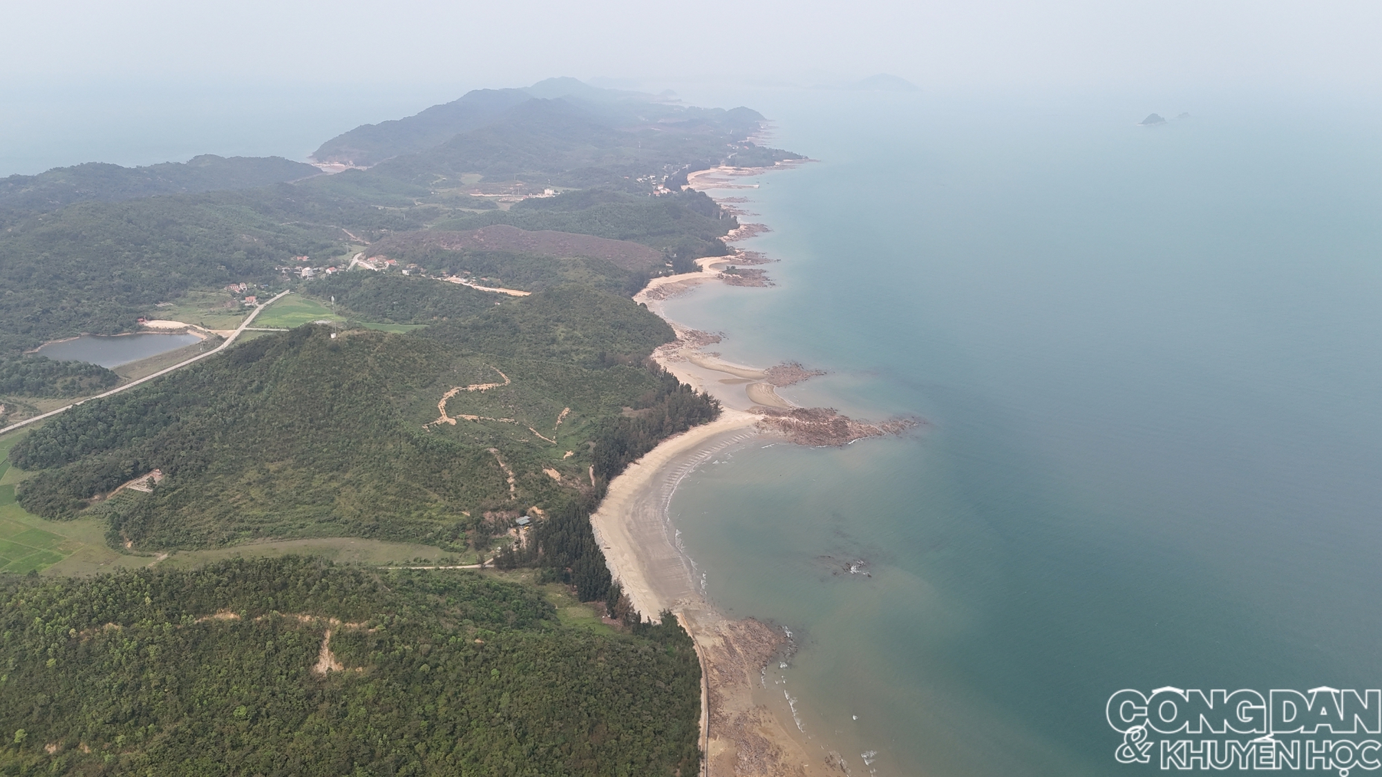 C&aacute;i Chi&ecirc;n, x&atilde; đảo hoang sơ ở Quảng Ninh c&oacute; g&igrave; m&agrave; h&uacute;t hồn du kh&aacute;ch  - Ảnh 1.