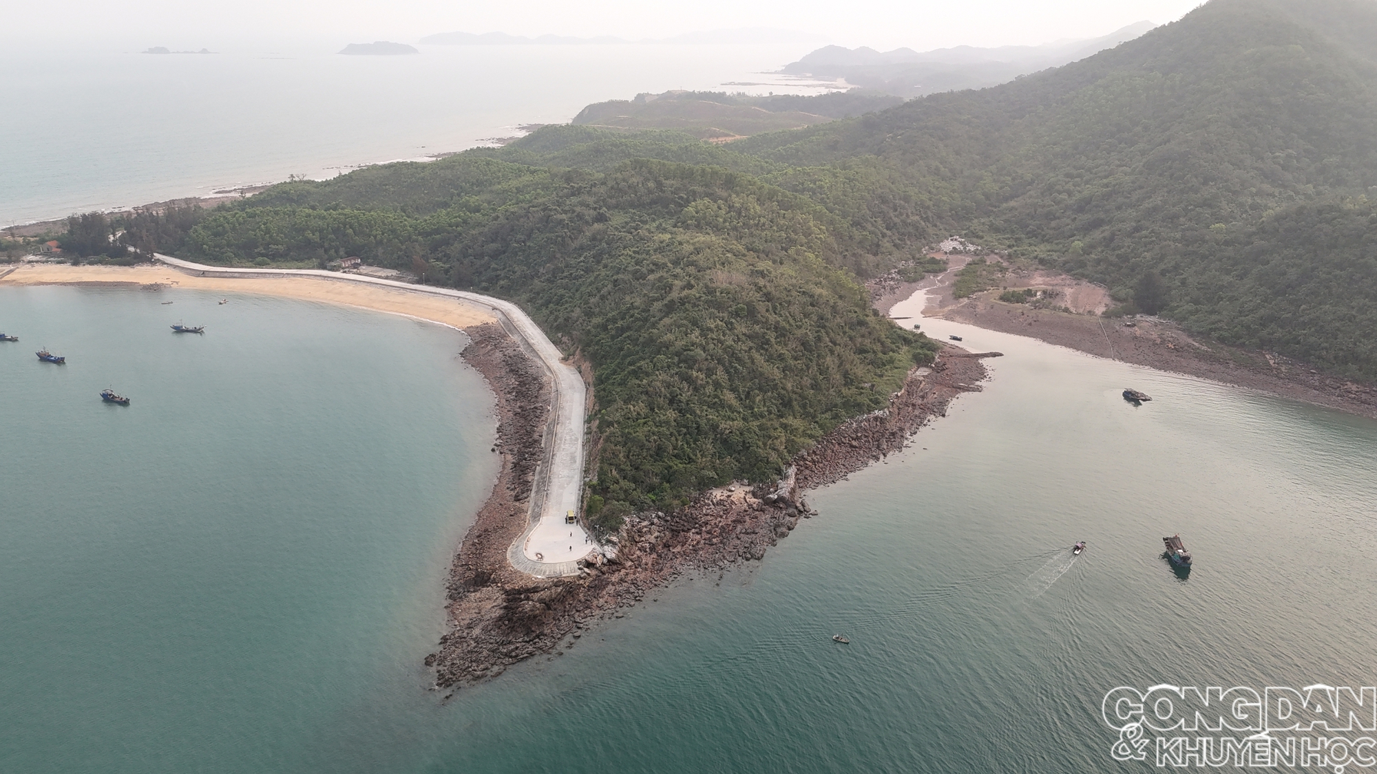 C&aacute;i Chi&ecirc;n, x&atilde; đảo hoang sơ ở Quảng Ninh c&oacute; g&igrave; m&agrave; h&uacute;t hồn du kh&aacute;ch  - Ảnh 6.