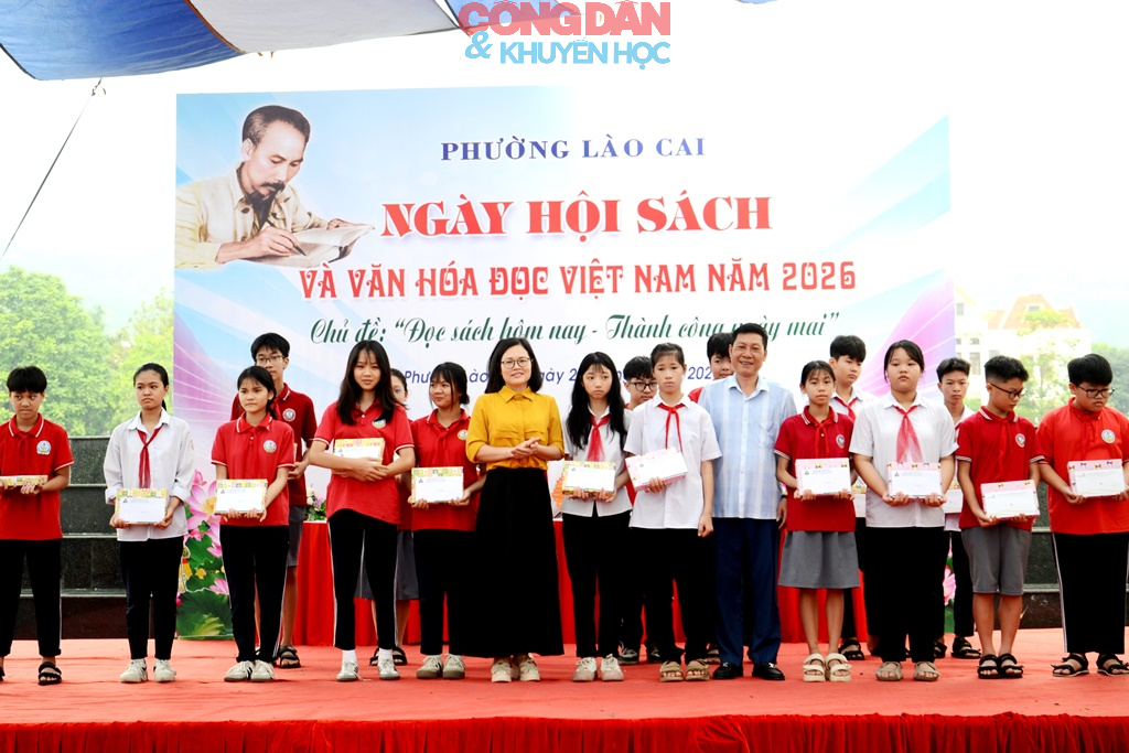 Tưng bừng &ldquo;Ng&agrave;y hội S&aacute;ch v&agrave; Văn h&oacute;a đọc&rdquo; ở phường L&agrave;o Cai - Ảnh 6.