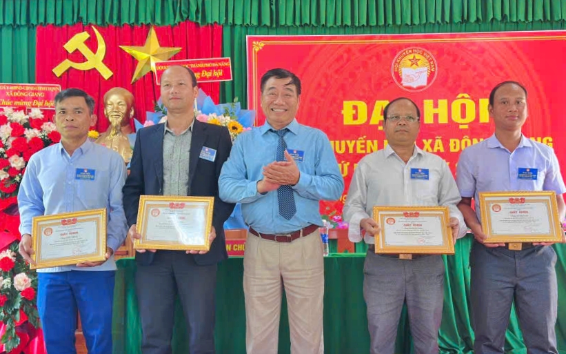 X&atilde; Đ&ocirc;ng Giang (Đ&agrave; Nẵng) tổ chức Đại hội Hội Khuyến học lần thứ I, nhiệm kỳ 2025-2030 - Ảnh 2.