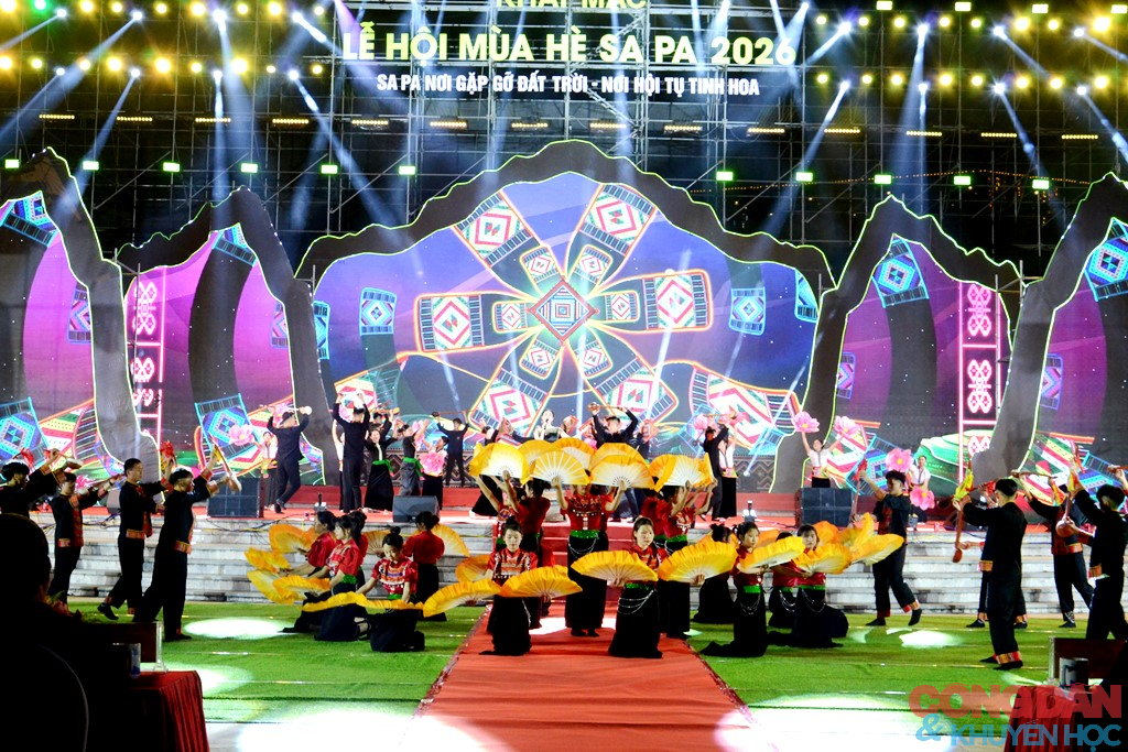 Lễ hội m&ugrave;a h&egrave; Sa Pa ch&agrave;o đ&oacute;n du kh&aacute;ch - Ảnh 5.
