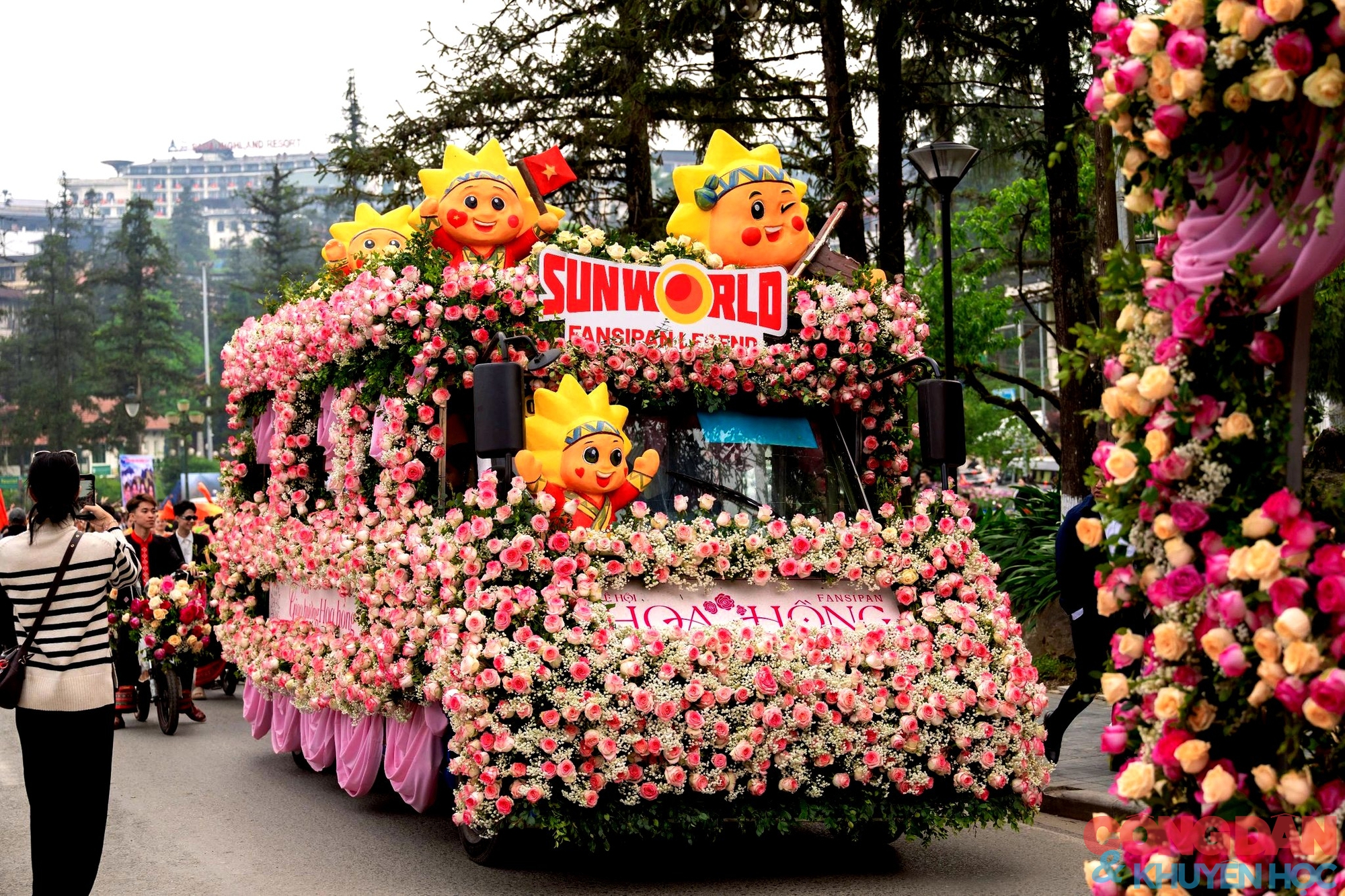 Lễ hội m&ugrave;a h&egrave; Sa Pa ch&agrave;o đ&oacute;n du kh&aacute;ch - Ảnh 16.