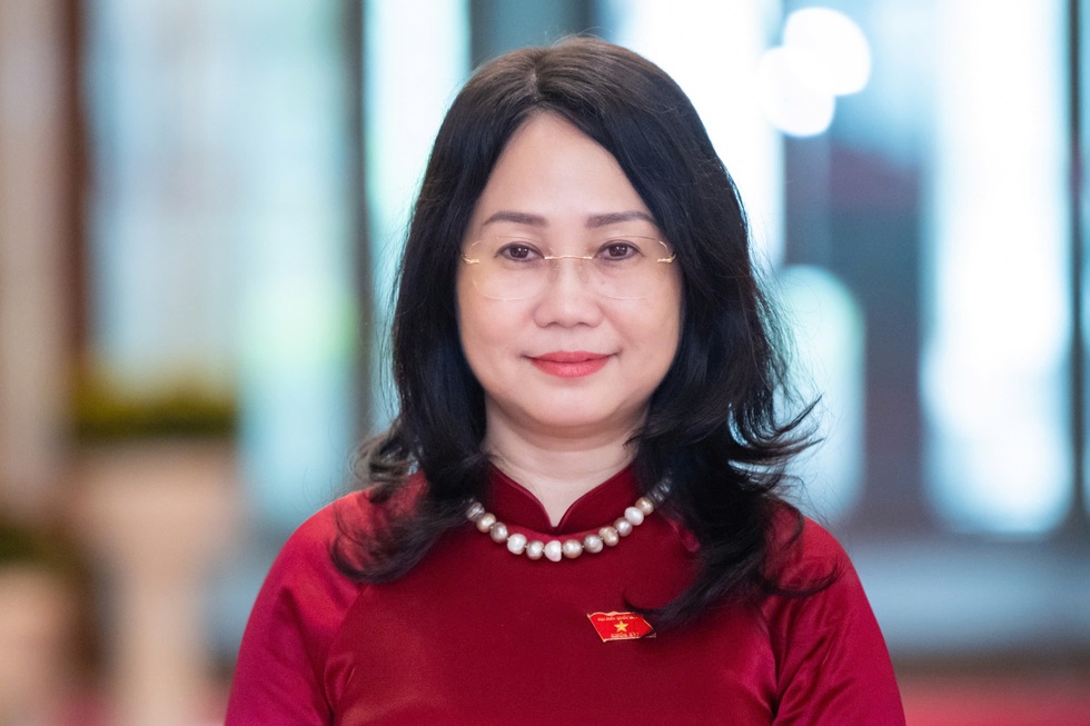 Danh s&aacute;ch 17 bộ trưởng, trưởng ng&agrave;nh của Ch&iacute;nh phủ kh&oacute;a mới - Ảnh 13.