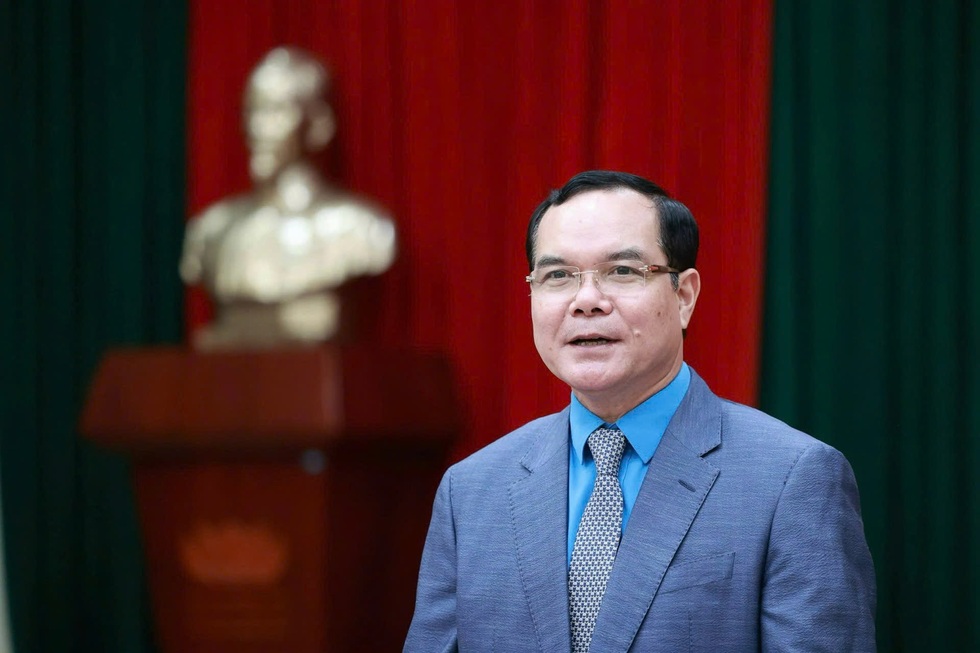 Danh s&aacute;ch 17 bộ trưởng, trưởng ng&agrave;nh của Ch&iacute;nh phủ kh&oacute;a mới - Ảnh 17.