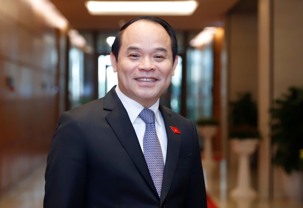 Danh s&aacute;ch 17 bộ trưởng, trưởng ng&agrave;nh của Ch&iacute;nh phủ kh&oacute;a mới - Ảnh 18.