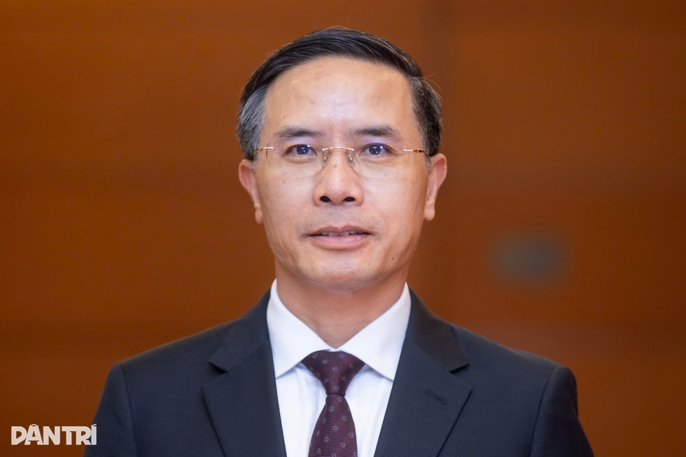 Danh s&aacute;ch 17 bộ trưởng, trưởng ng&agrave;nh của Ch&iacute;nh phủ kh&oacute;a mới - Ảnh 19.