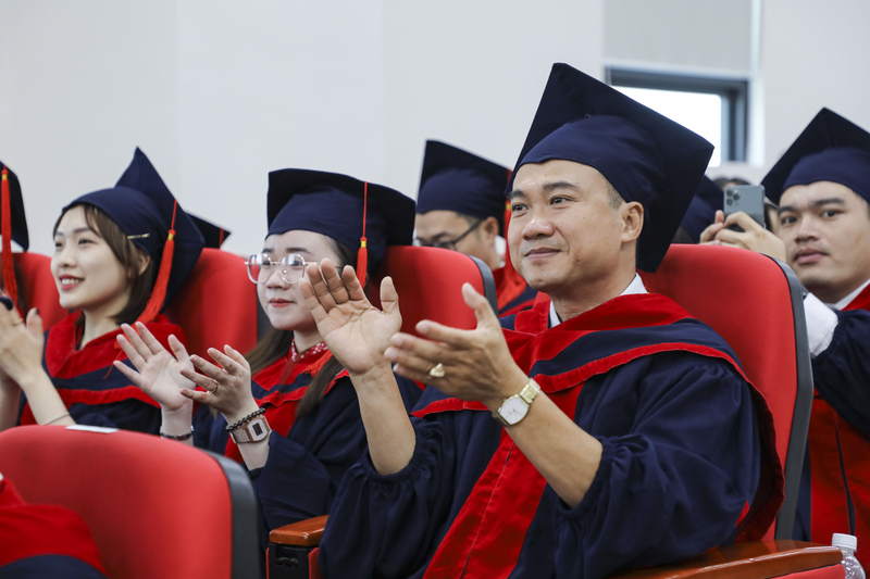 Bộ Gi&aacute;o dục v&agrave; Đ&agrave;o tạo lấy &yacute; kiến dự thảo Th&ocirc;ng tư ban h&agrave;nh Quy chế tuyển sinh v&agrave; đ&agrave;o tạo sau đại học - Ảnh 1.