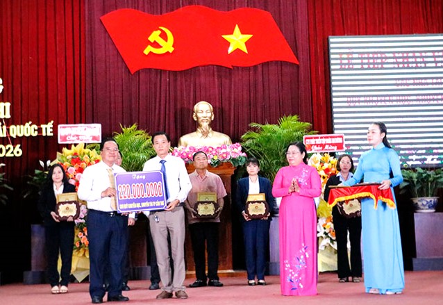 Th&agrave;nh phố Cần Thơ vận động tr&ecirc;n 12 tỉ đồng x&acirc;y dựng Quỹ Khuyến học, khuyến t&agrave;i "V&igrave; ng&agrave;y mai Cần Thơ ph&aacute;t triển" - Ảnh 2.