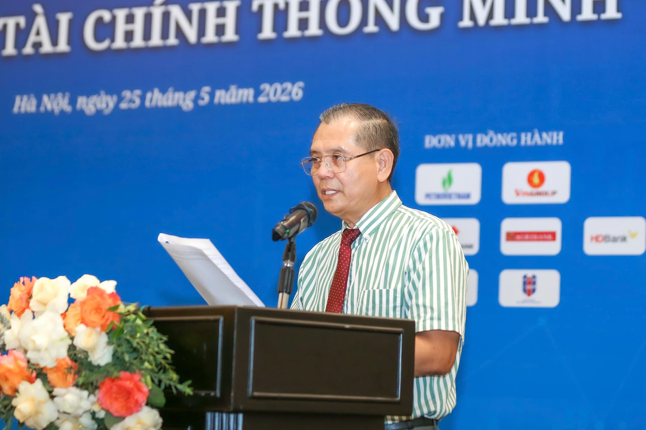 Hình ảnh đẹp tại Lễ phát động cuộc thi viết "Giáo dục tài chính thông minh" - Ảnh 1.