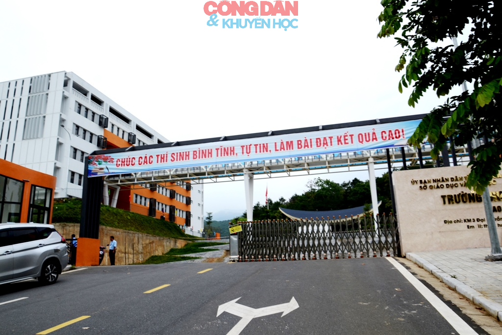 Hơn 19.000 th&iacute; sinh ở L&agrave;o Cai thi m&ocirc;n đầu ti&ecirc;n - Ảnh 2.