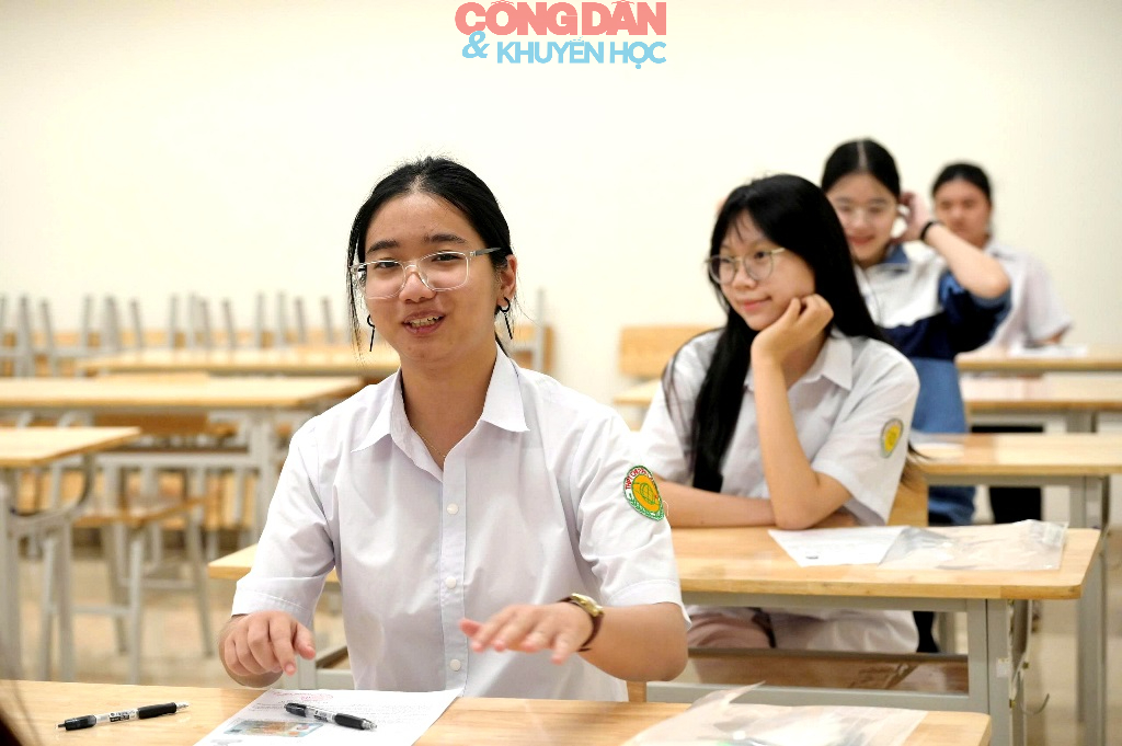 Hơn 19.000 th&iacute; sinh ở L&agrave;o Cai thi m&ocirc;n đầu ti&ecirc;n - Ảnh 10.