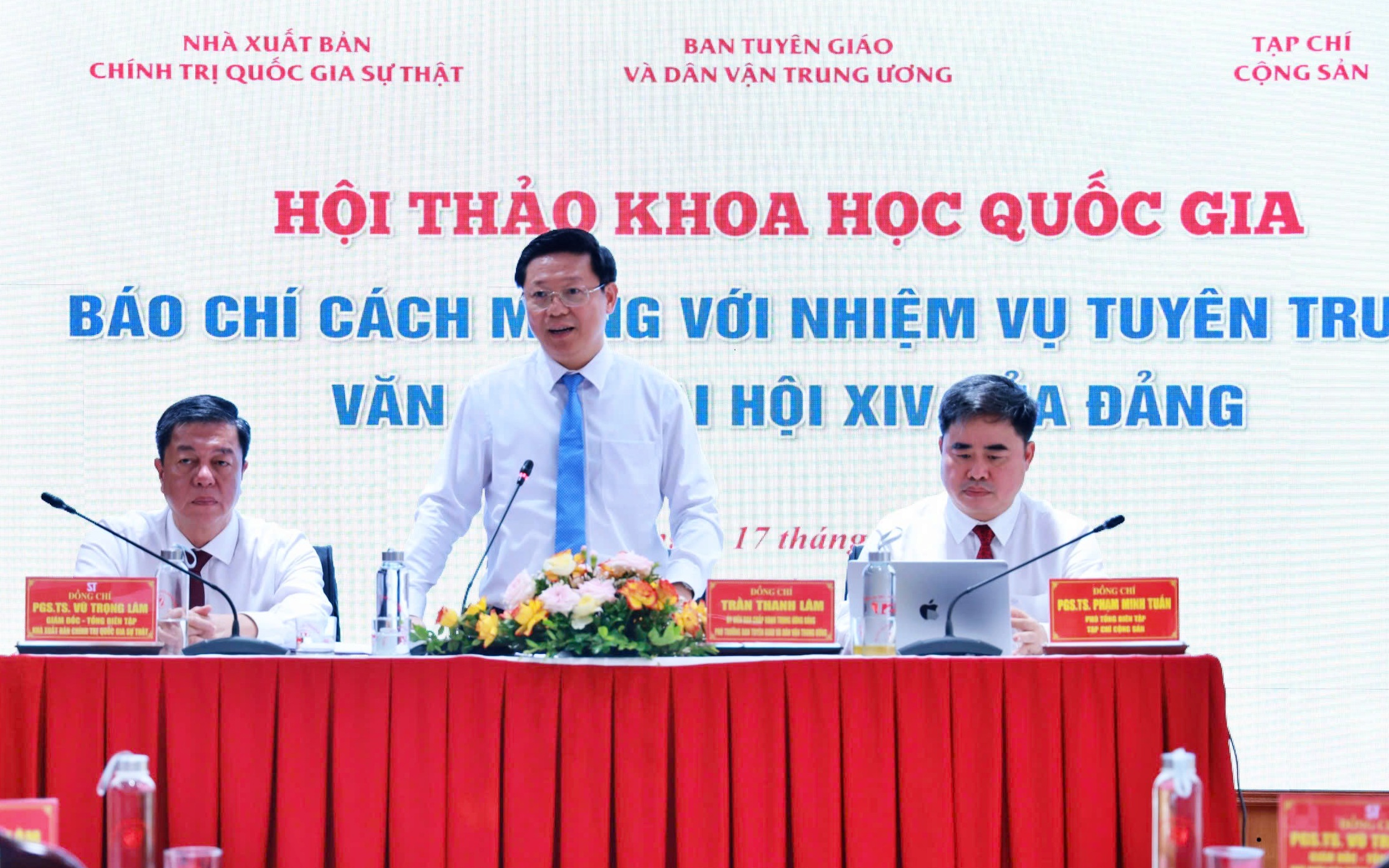 Vận dụng Văn kiện Đại hội XIV Đảng v&agrave;o thực tiễn giảng dạy L&yacute; luận ch&iacute;nh trị - Ảnh 3.