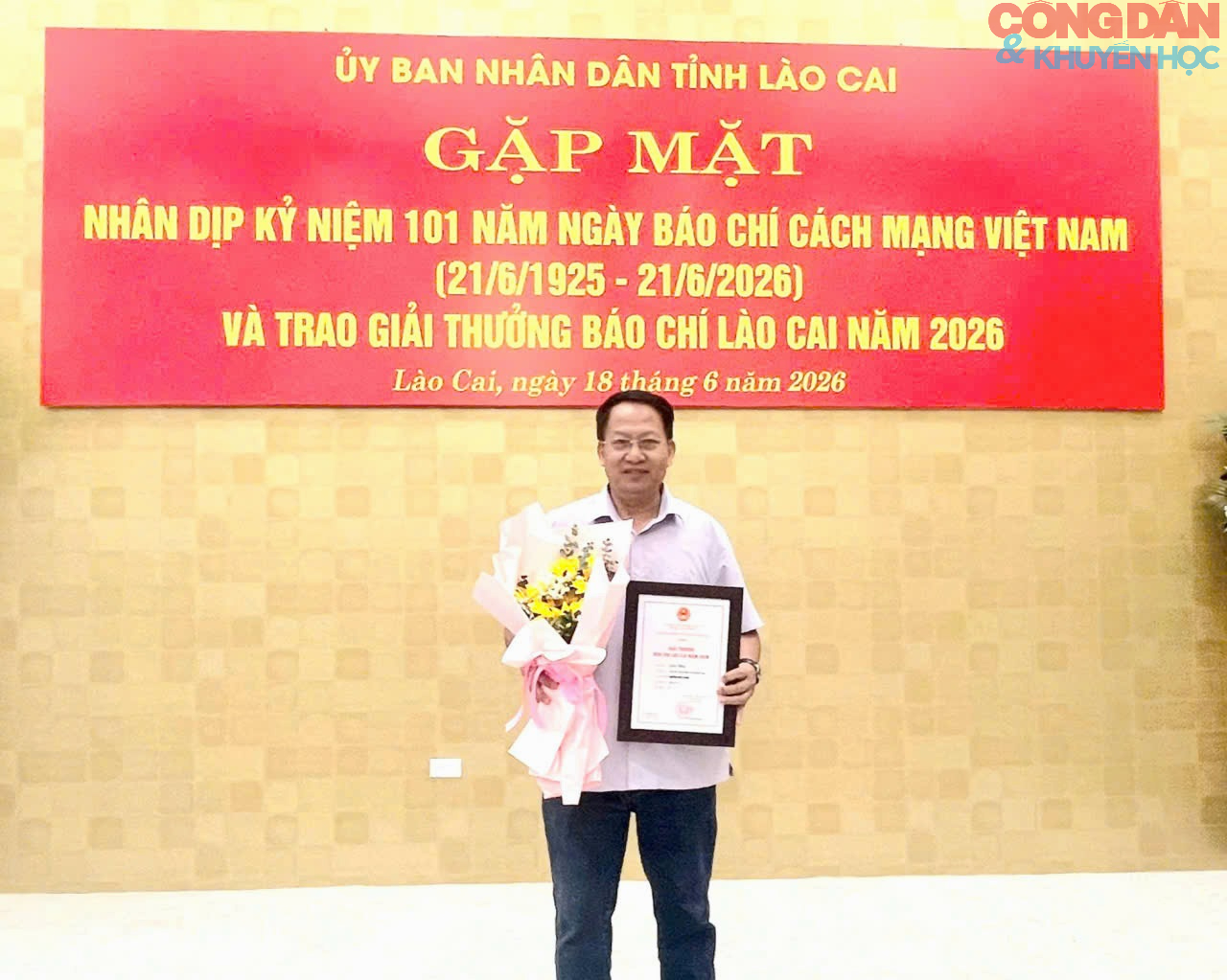 Ph&oacute;ng vi&ecirc;n Tạp ch&iacute; C&ocirc;ng d&acirc;n v&agrave; Khuyến học đạt giải C b&aacute;o ch&iacute; L&agrave;o Cai năm 2026 - Ảnh 6.