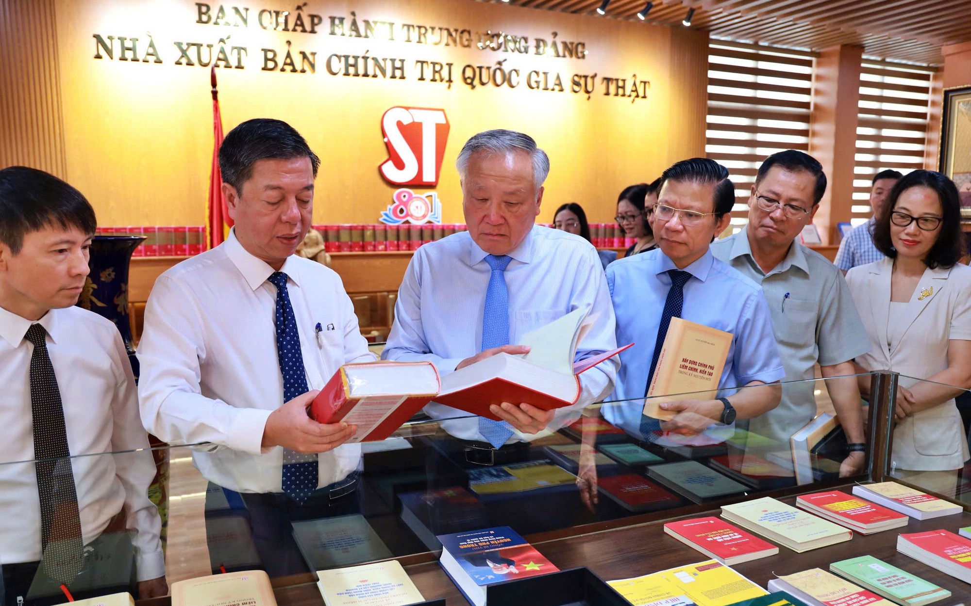 Hội thảo khoa học Quốc gia định h&igrave;nh "X&atilde; hội số" tương lai ở Việt Nam - Ảnh 2.