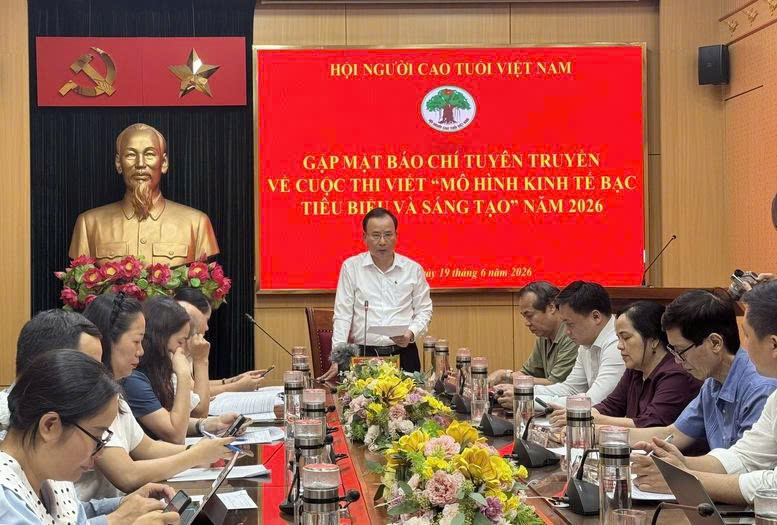 Hội Người cao tuổi phát động cuộc thi viết “Mô hình kinh tế bạc tiêu biểu và sáng tạo” - Ảnh 1.
