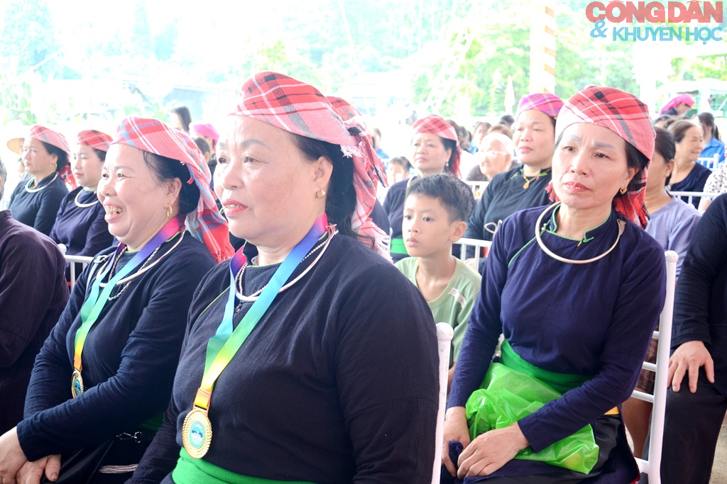 C&ocirc;ng bố đ&igrave;nh L&agrave;ng Nhớn l&agrave; Di t&iacute;ch lịch sử - văn h&oacute;a của tỉnh L&agrave;o Cai - Ảnh 8.