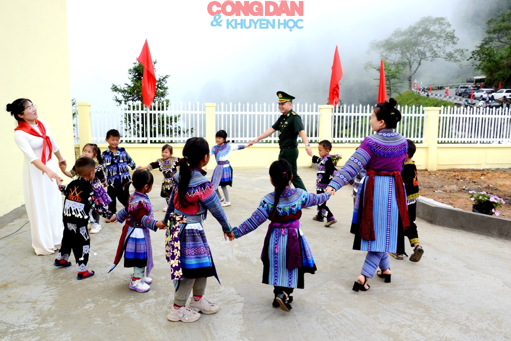 Kh&aacute;nh th&agrave;nh đưa v&agrave;o sử dụng 6 điểm trường ở bi&ecirc;n giới L&agrave;o Cai - Ảnh 15.