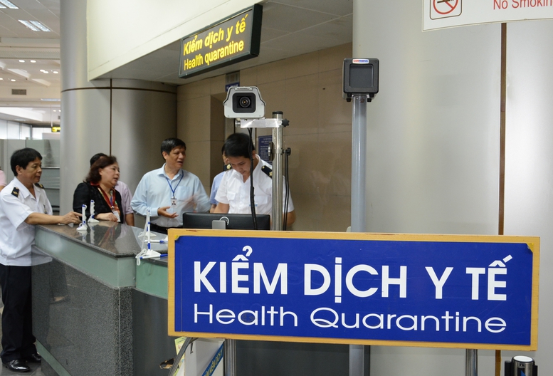 H&agrave; Nội tăng cường kiểm dịch Ebola - Ảnh 1.