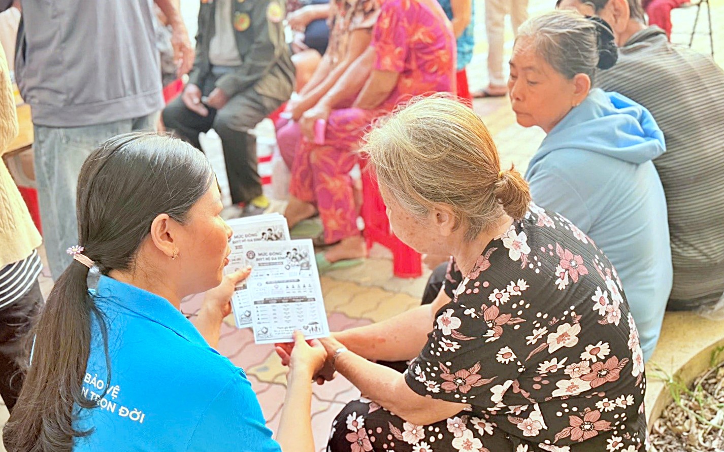 Thành phố Hồ Chí Minh đã có 1 triệu người được khám sức khỏe và lập hồ sơ sức khỏe điện tử - Ảnh 2.