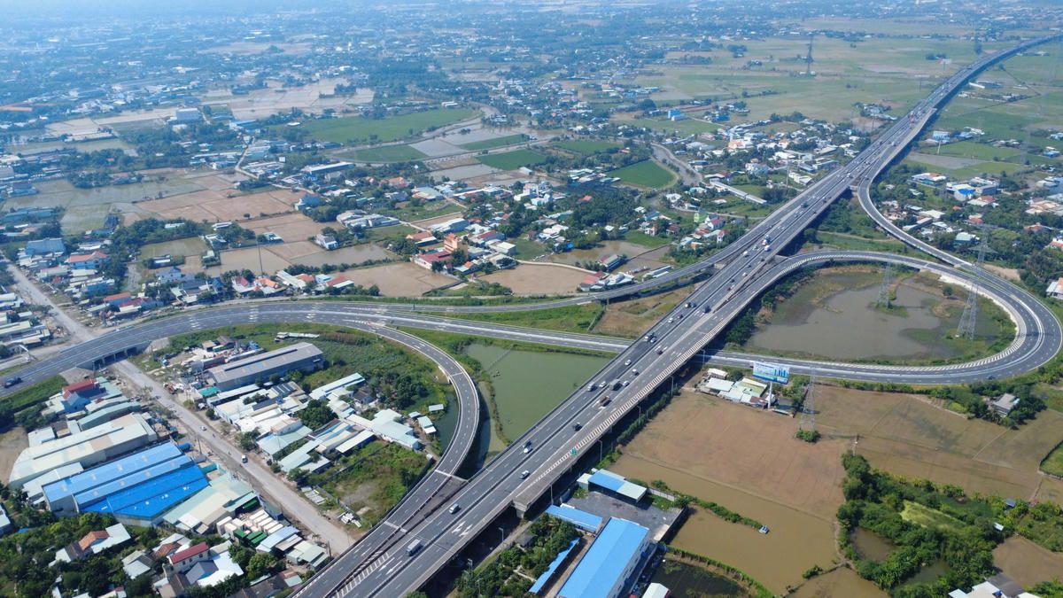 Hạ tầng nâng tầm chất sống tại đô thị vệ tinh phía Tây Thành phố Hồ Chí Minh - Ảnh 1.