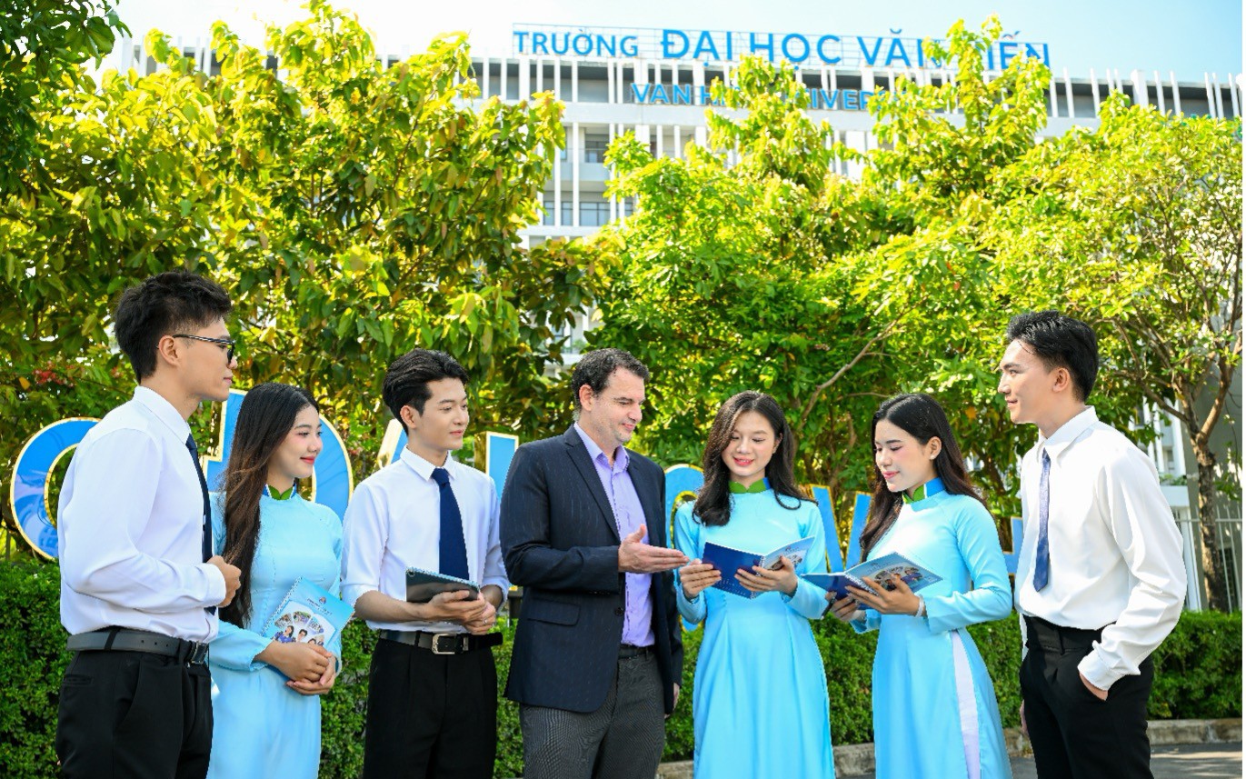 Trường cao đẳng &Acirc;u Lạc - Huế mở lộ tr&igrave;nh đại học 2 giai đoạn - Ảnh 2.