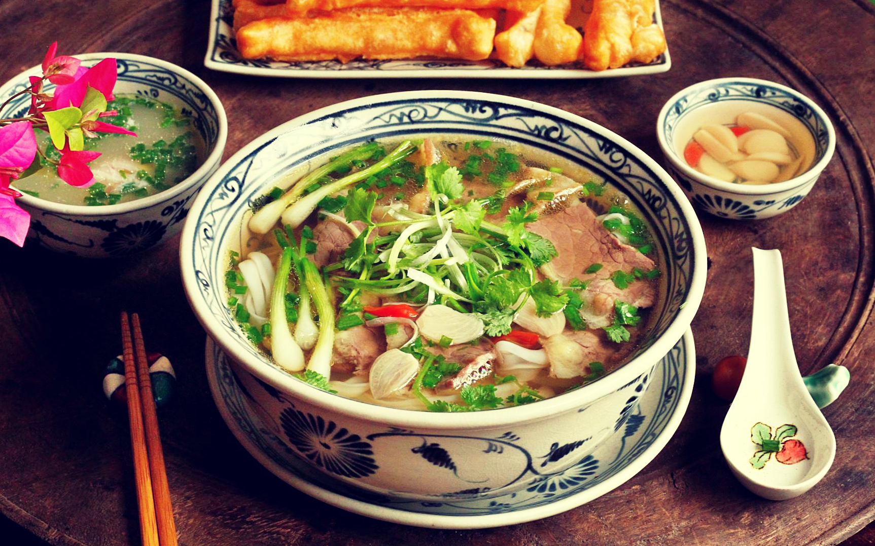 H&agrave; Nội m&ugrave;a thu v&agrave; m&ugrave;i vị k&yacute; ức của phở  - Ảnh 2.