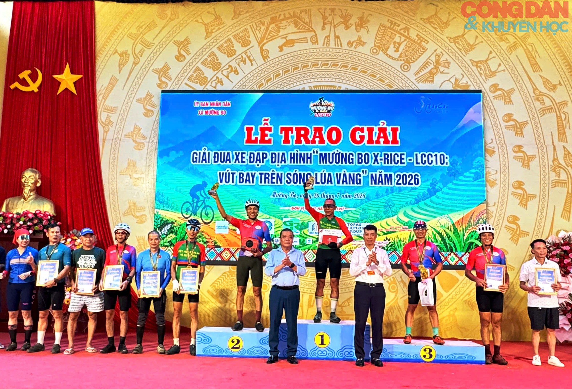 S&ocirc;i động đường đua giữa m&acirc;y ng&agrave;n v&agrave; s&oacute;ng l&uacute;a v&agrave;ng Mường Bo - Ảnh 20.